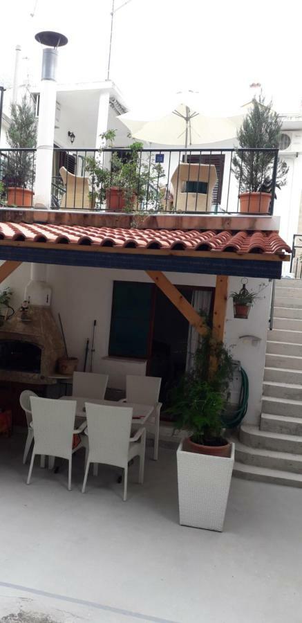 Apartment Perović Baska Voda Bagian luar foto