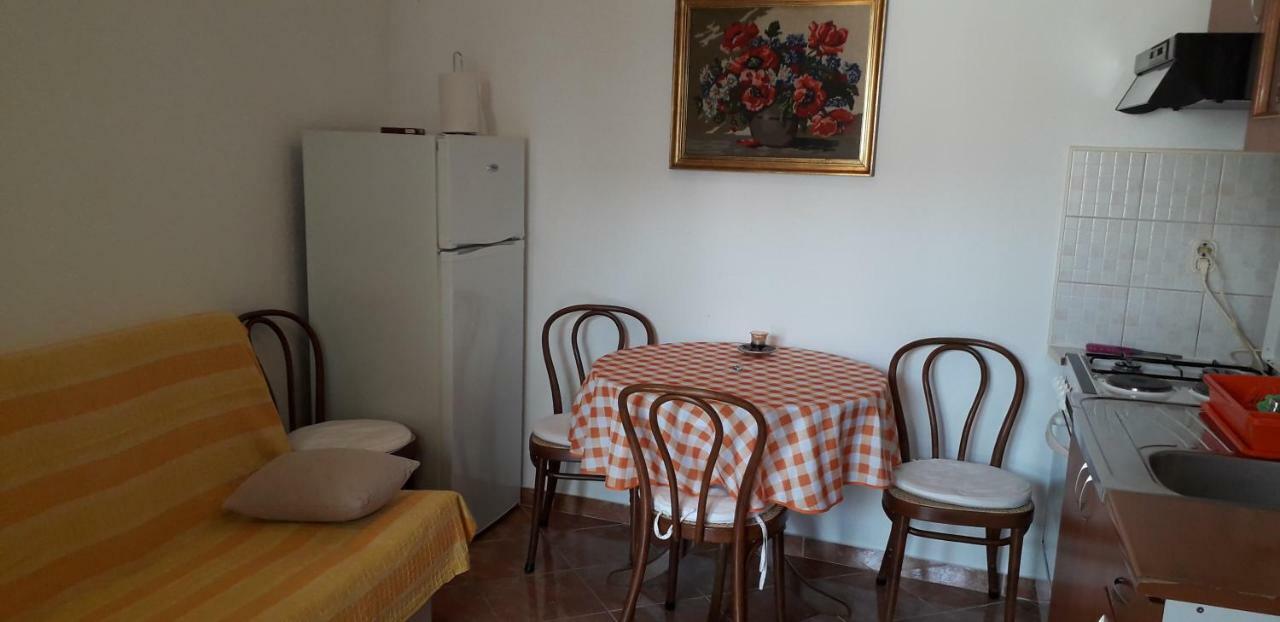Apartment Perović Baska Voda Bagian luar foto